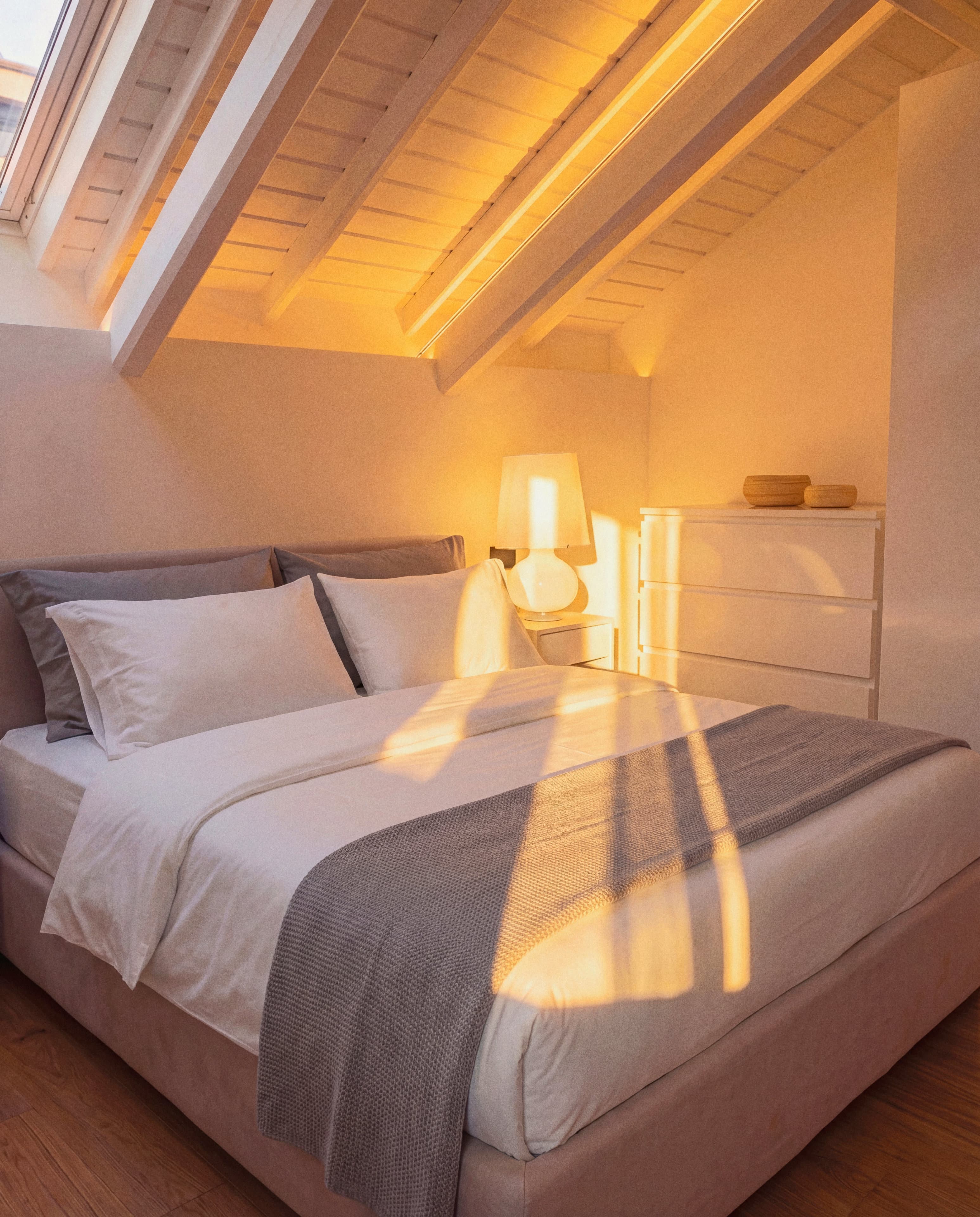 IMA Cavour junior bedroom detail